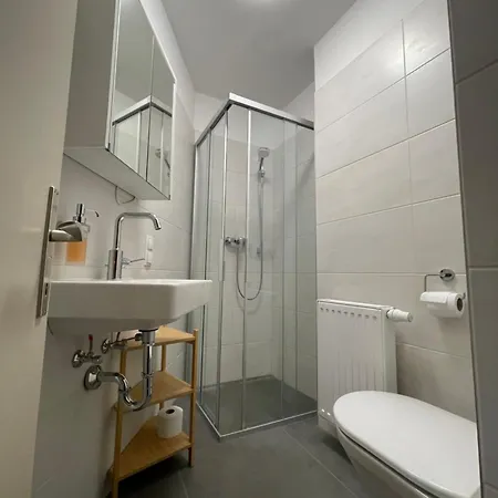 Zur Goldenen Krone Inn Ehrenhausen