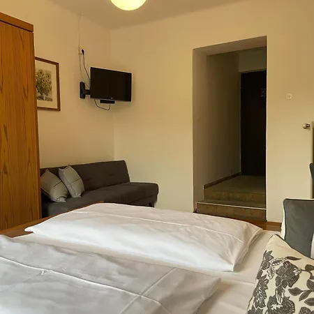 Värdshus Zur Goldenen Krone Ehrenhausen