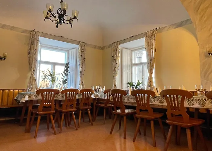 Zur Goldenen Krone Inn